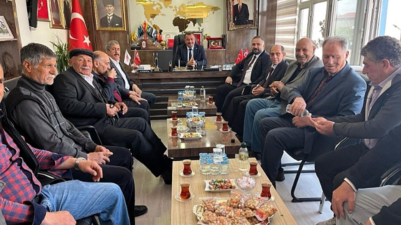Belediye Başkanı Tanık, vatandaşlarla bayramlaştı