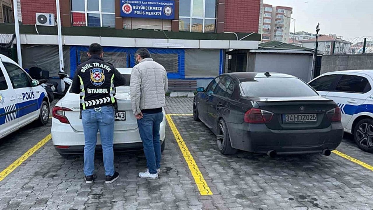 Büyükçekmece''de trafikte drift atan sürücüye 81 bin 305 TL idari para cezası