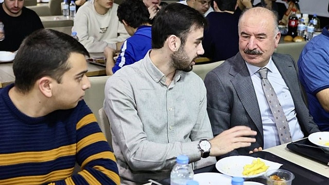 Çorum Valisi Çalgan''dan öğrencilere tavsiye: "Bu süreci iyi değerlendirin"