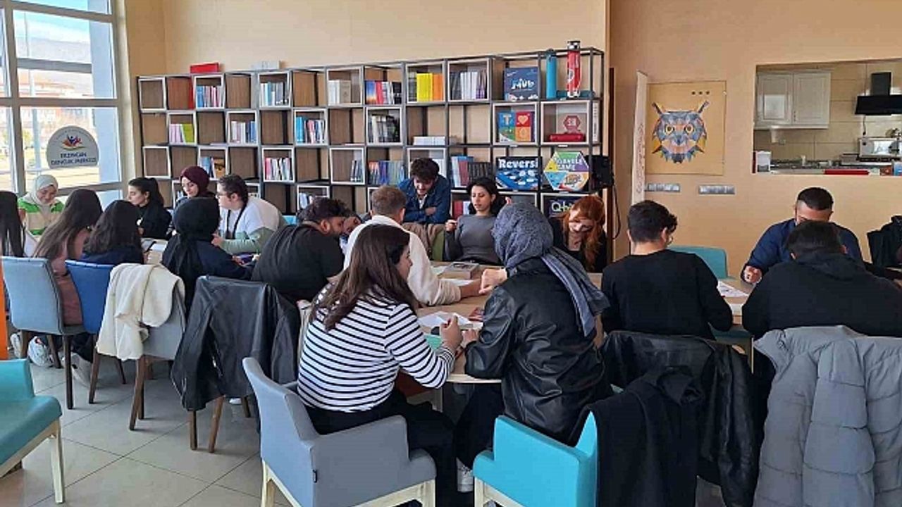 EBYÜ''de sanat terapisi