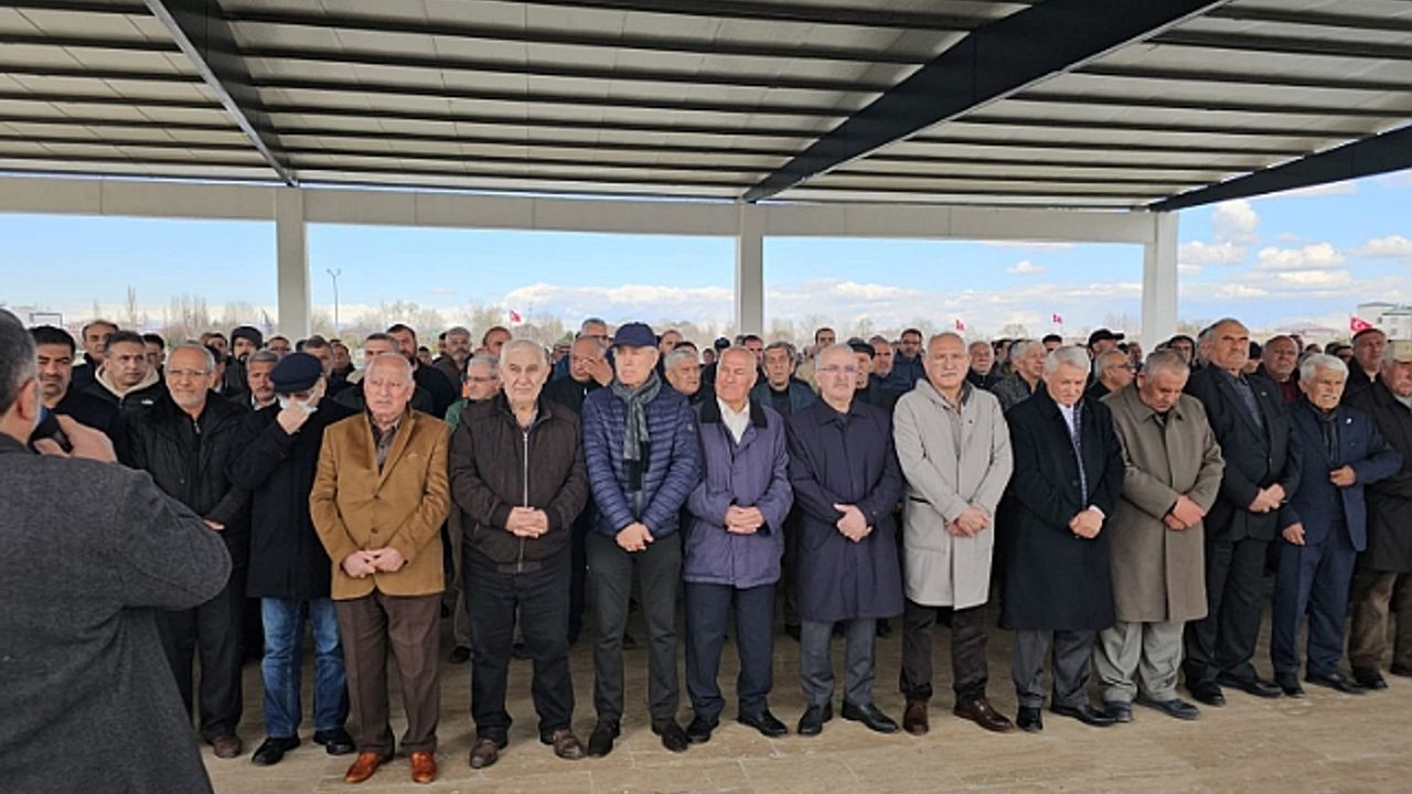 Hacı Feridun Aras toprağa verildi