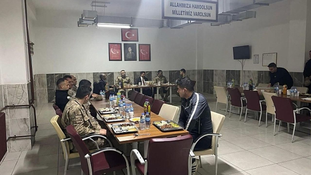 Kaymakam Aydın, Jandarma Personeli ile İftarda Buluştu