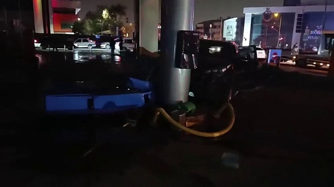 Kaza yapan araç, benzin istasyonuna daldı