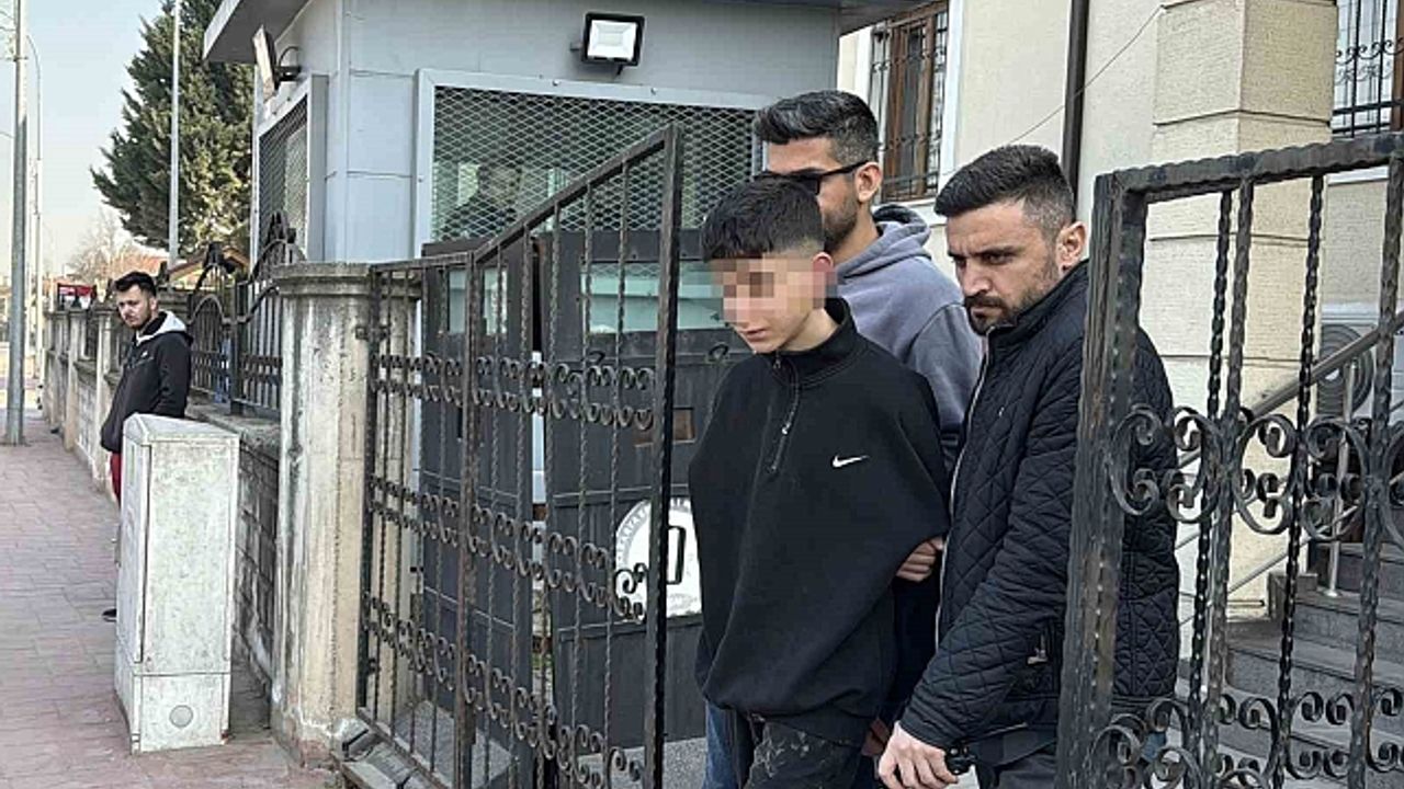 Komşu katili 16 yaşındaki çocuk ile babasının yaşadığı evde şüpheli yangın