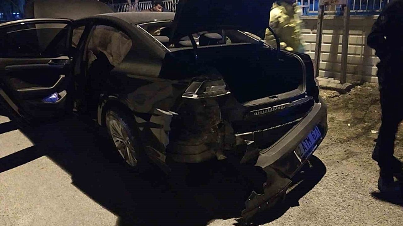 Konya''da otomobiller çarpıştı: 4 yaralı