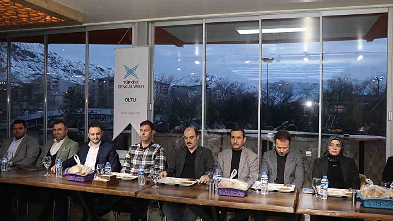 Oltu''da iftar sofrasında buluştular