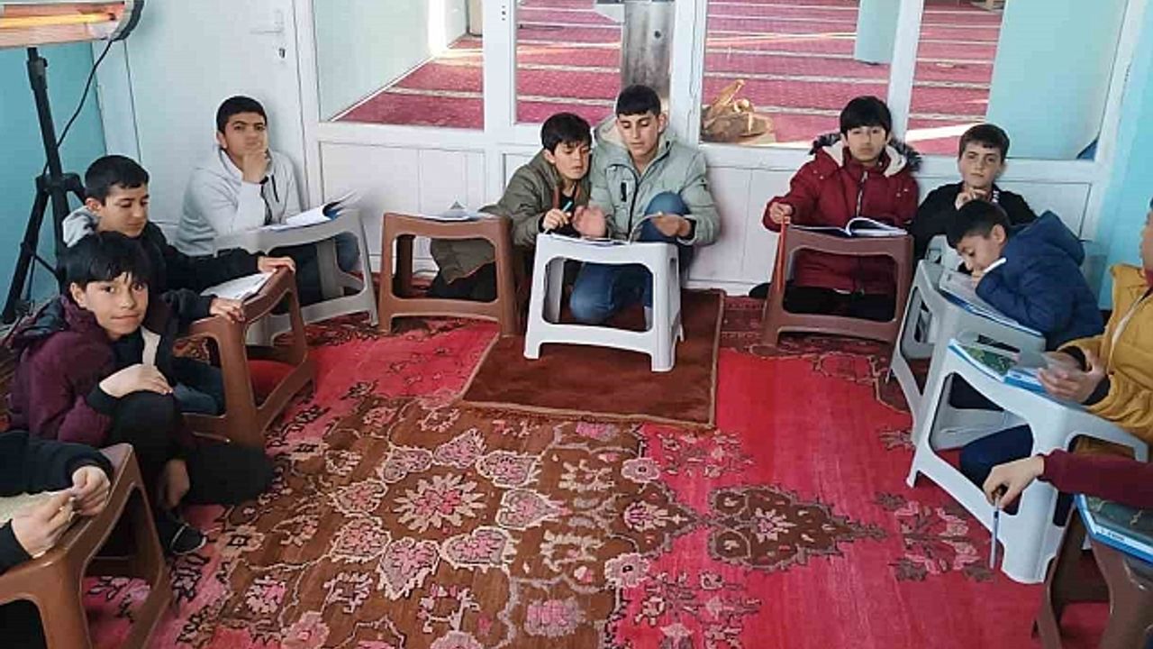 Özalp''te ''Ramazanla Öğreniyorum'' projesi başladı