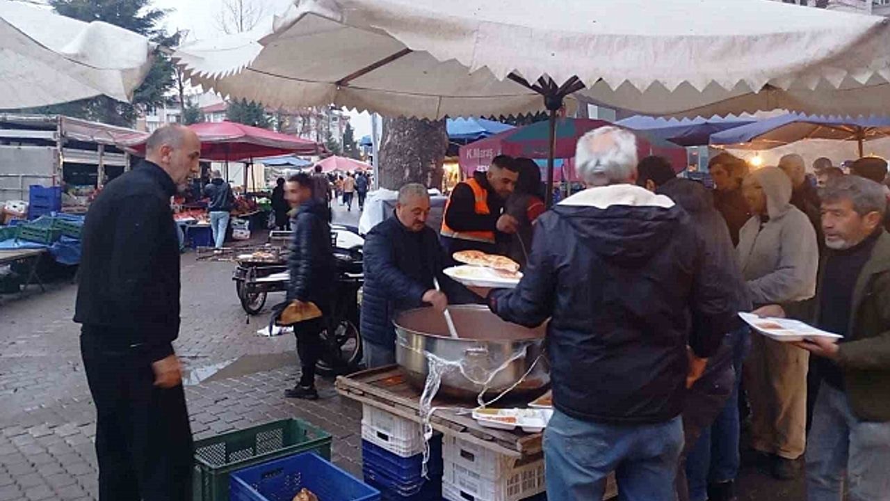 Tavşanlı Pazarcılar Odası''ndan bin kişilik iftar yemeği
