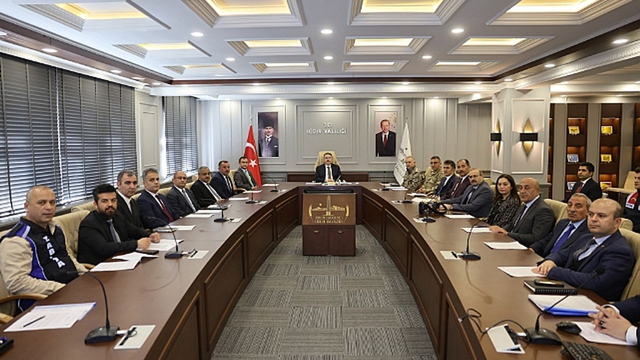 Vali Ercan Turan "Sahipsiz hayvan sorununu Iğdır''ın gündeminden çıkaracağız!"