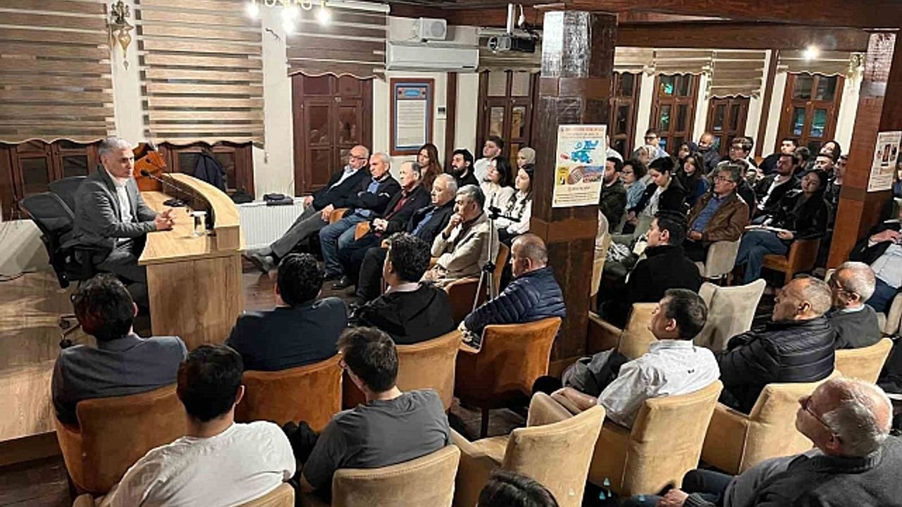 ''Askeri sektörün bugünü ve geleceği üzerine'' konulu konferans düzenlendi