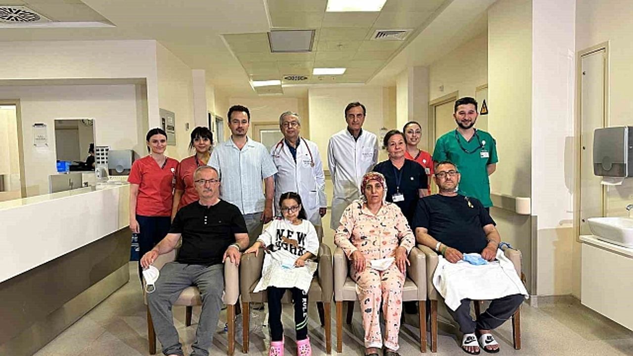 Ayşe''nin çifte bayramı