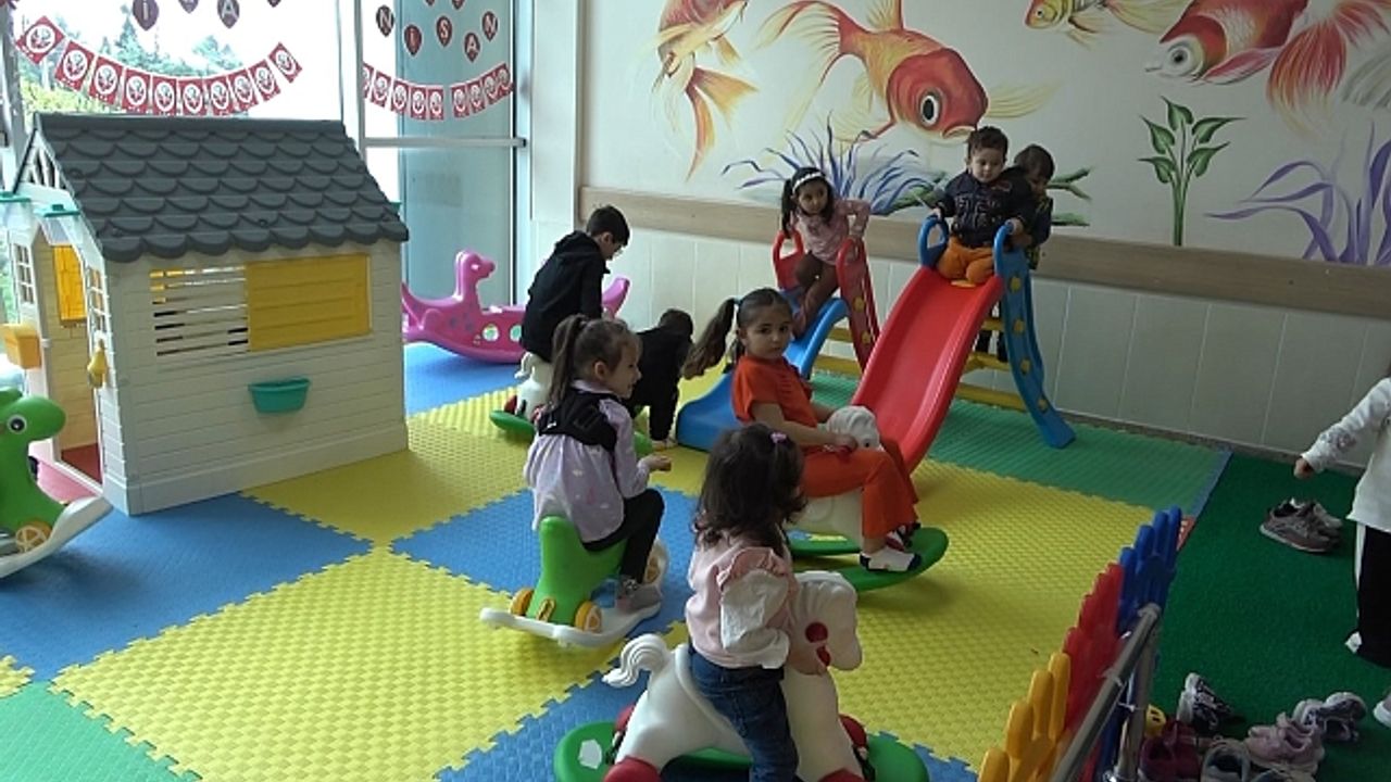 Bafra Devlet Hastanesi''nden miniklere ''oyun alanı'' sürprizi