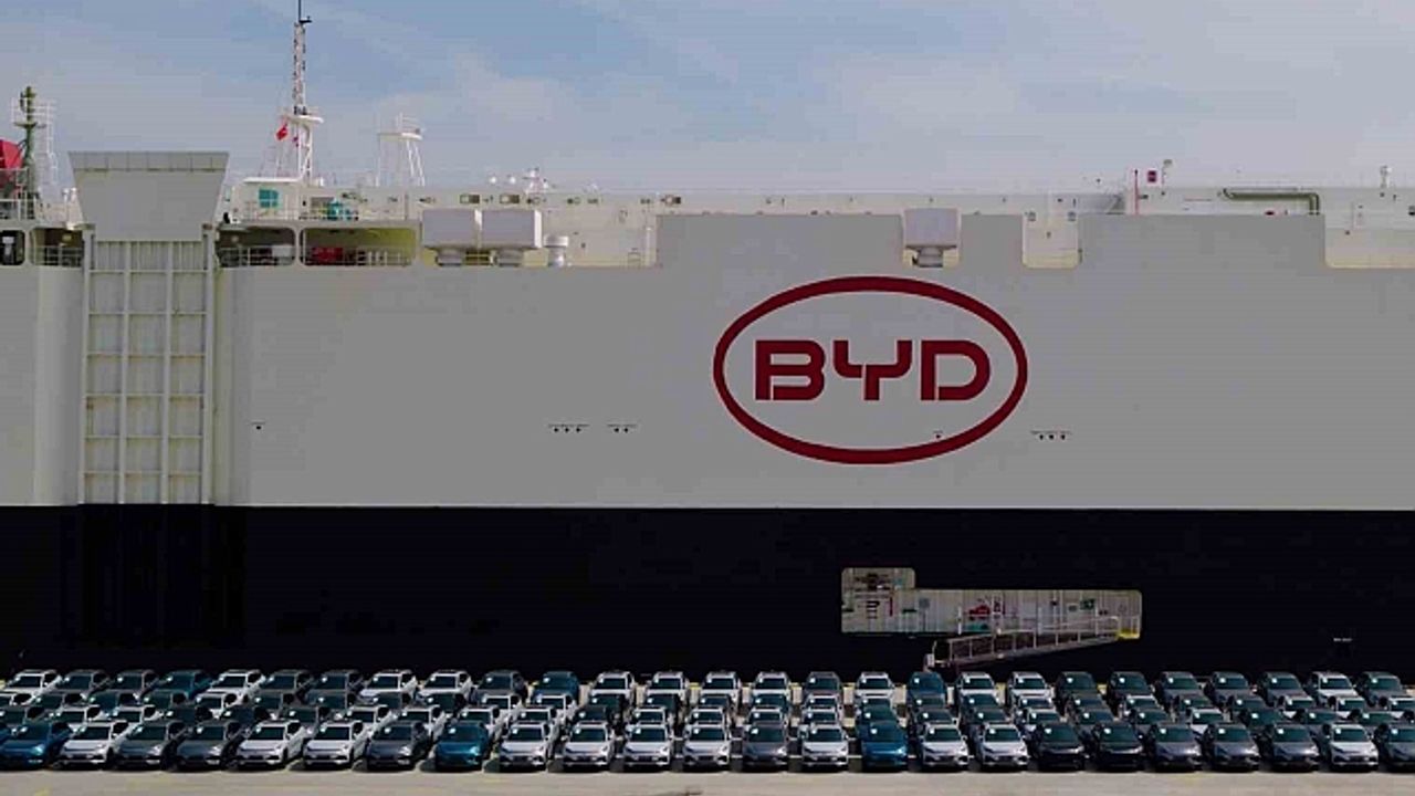 BYD''nin dev araç gemisi ''BYD Changzhou'' Türkiye''ye ulaştı