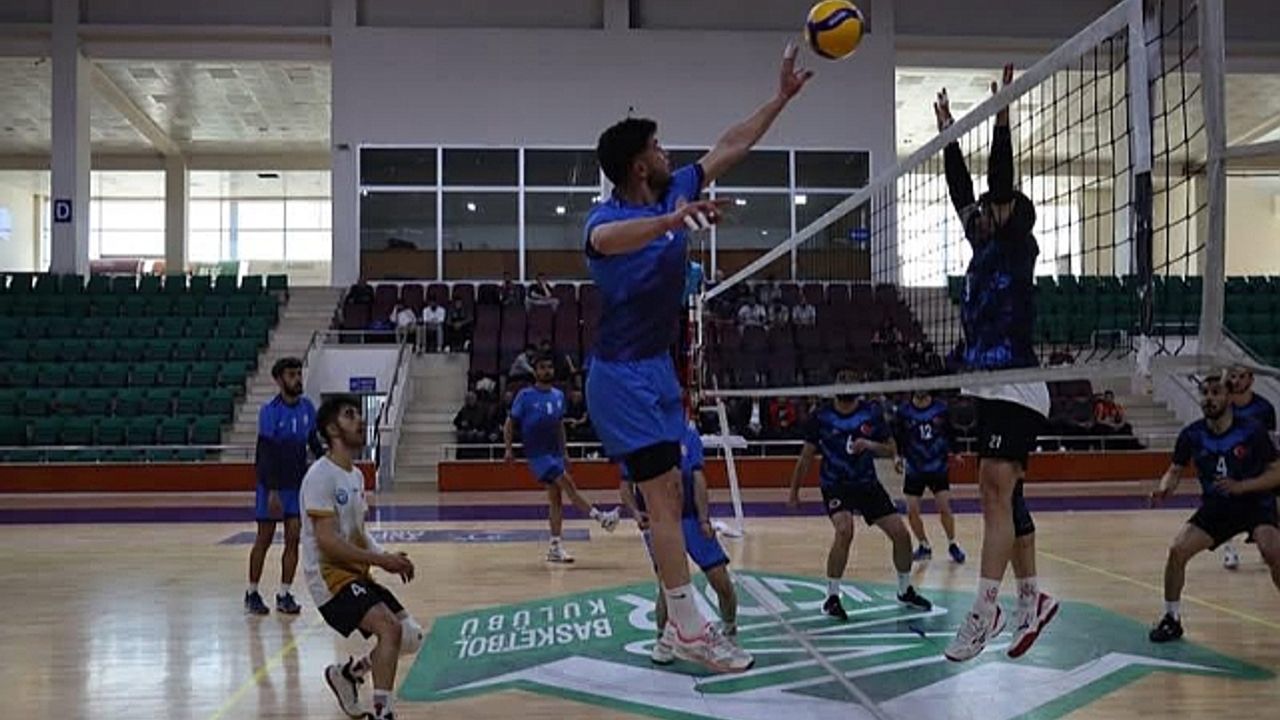 Doğu Anadolu Voleybol Grup Müsabakalarında Final Heyecanı