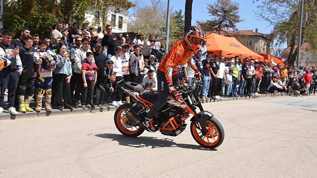 Enduro & ATV Türkiye Şampiyonası, Türkiye akrobasi şampiyonu Birkan Polat''ın muhteşem gösterisiyle başladı