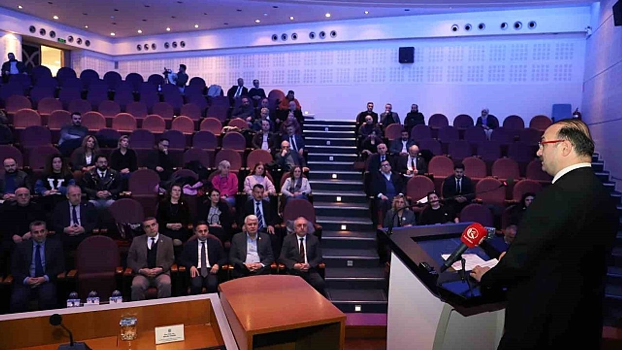 Ermenilerin Erzurum''a yönelik talepleri konulu panel Atatürk Üniversitesi ev sahipliğinde düzenlendi