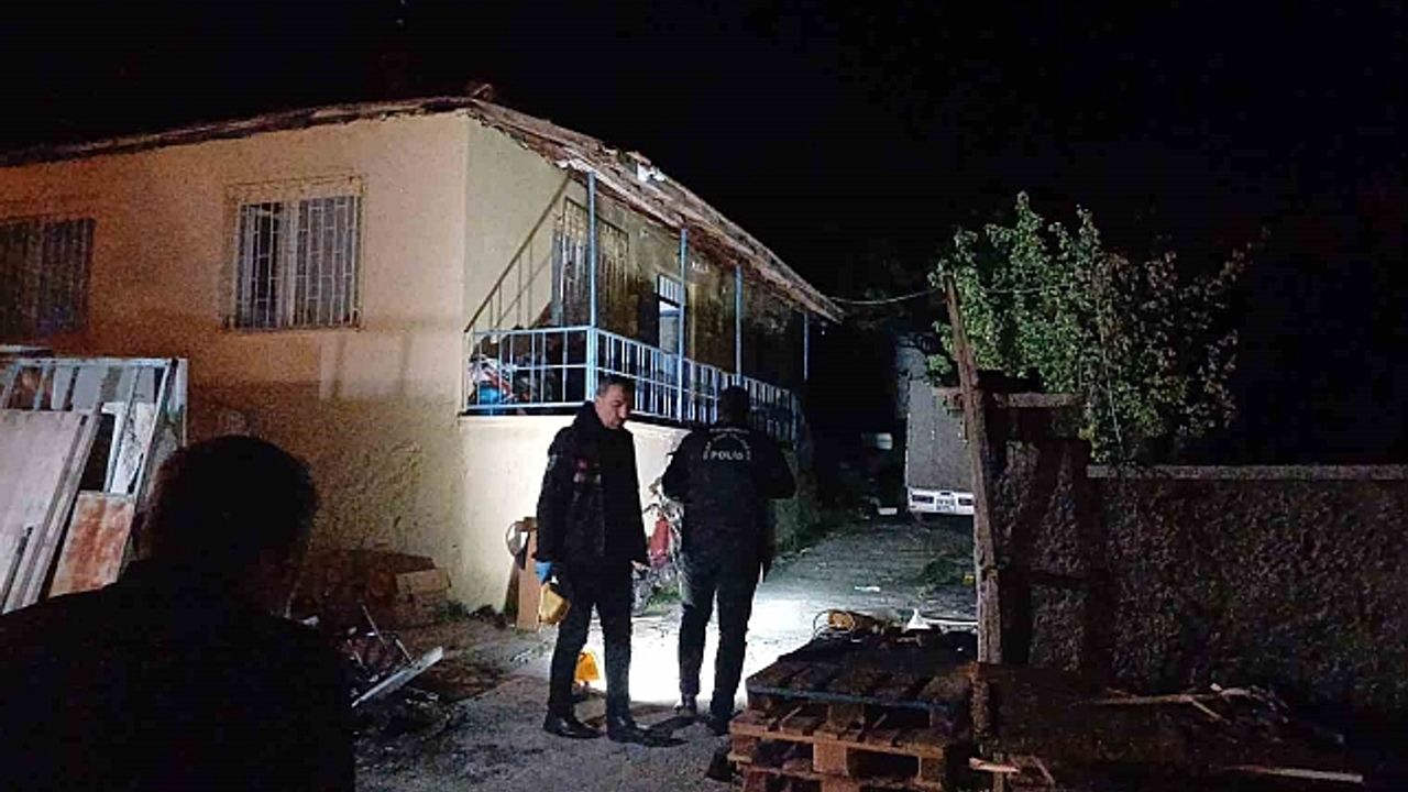 Evinin önünde tabancayla vurulan şahıs yaralandı