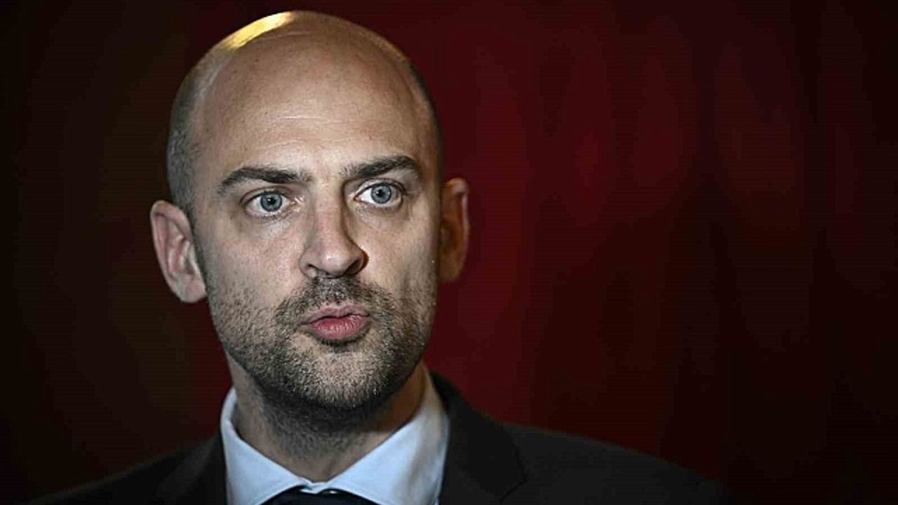 Fransa Dışişleri Bakanı Barrot, terör örgütü PKKYPG elebaşı Mazlum Abdi ile görüşecek