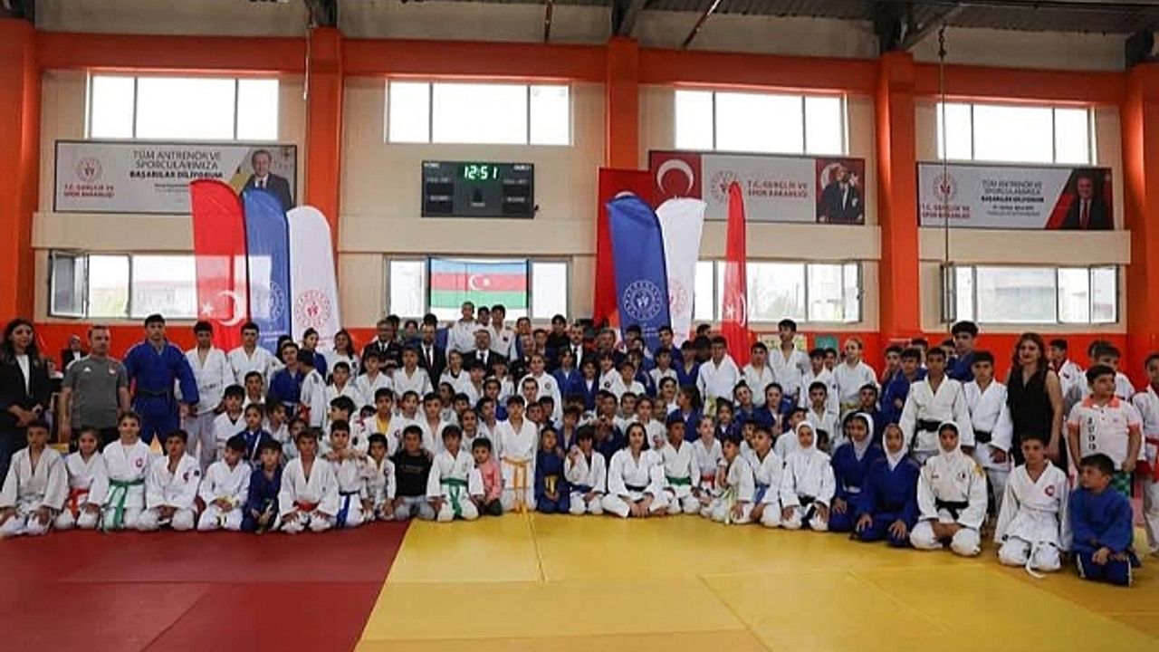 Iğdır"da Uluslararası Nevruz Judo Turnuvası Tamamlandı