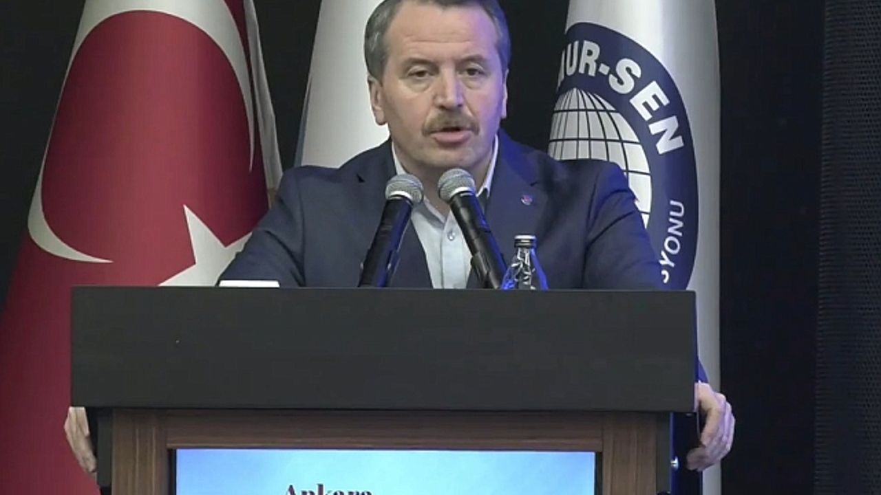 Memur-Sen Başkanı Yalçın: "Dijital çağ insanı yüceltmeli, emeği ezmemeli"