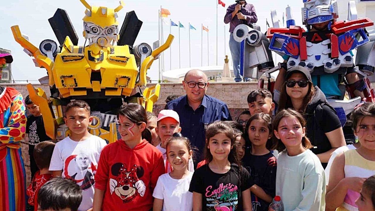 Mersin Erdemli''de çocuklar şenlikte buluştu