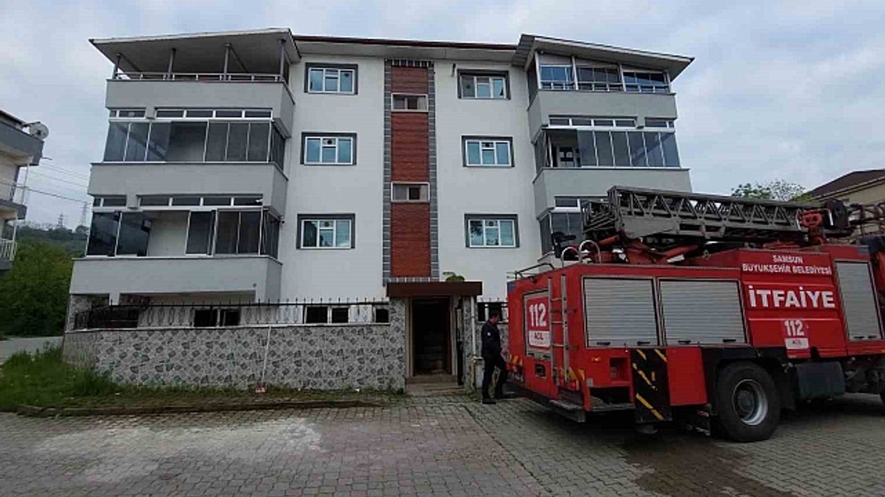 Samsun''da apartmanda çıkan yangında 1 kişi hayatını kaybetti