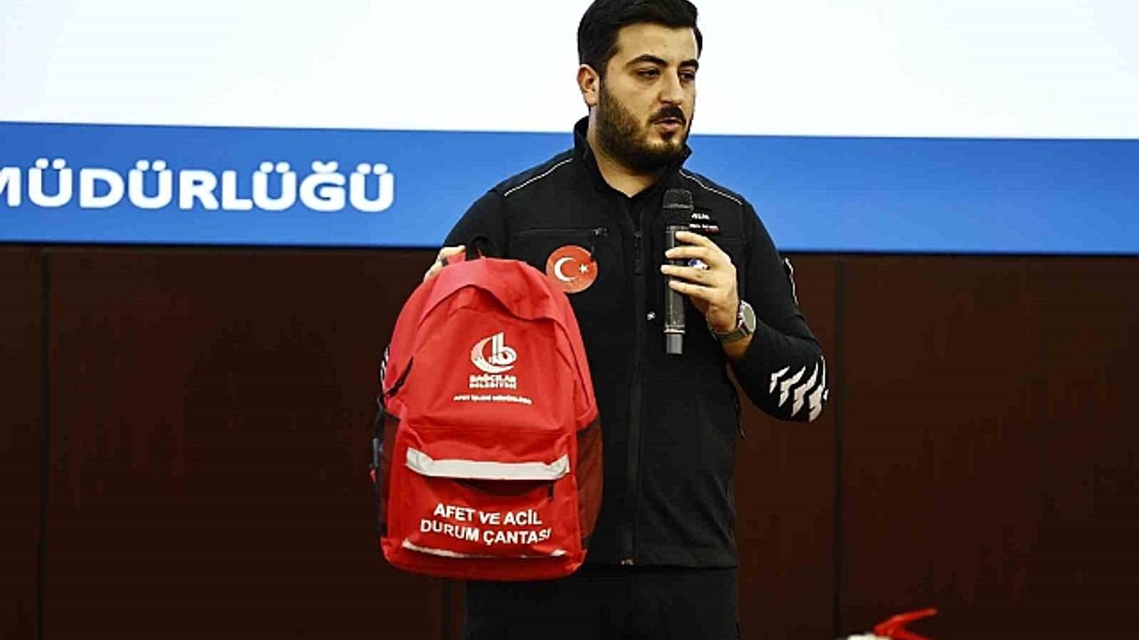 Uzmandan uyarı: "Deprem gelmeden evinizde tatbikat yapın"