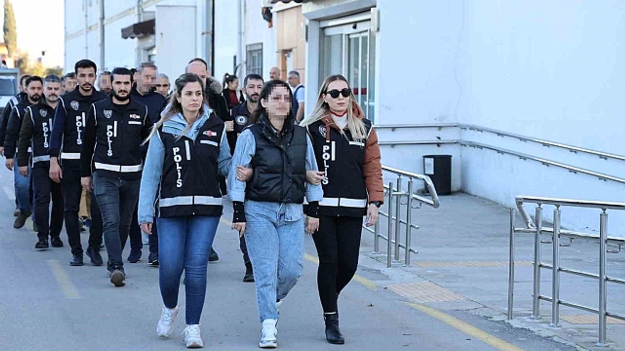 Adana Büyükşehir Belediyesindeki ihaleye fesat ve rüşvet davası