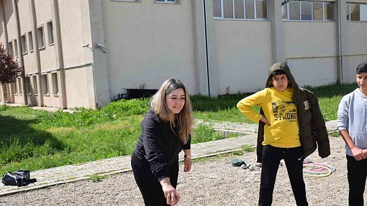 Anneler Günü''ne Özel Bocce müsabakaları tamamlandı