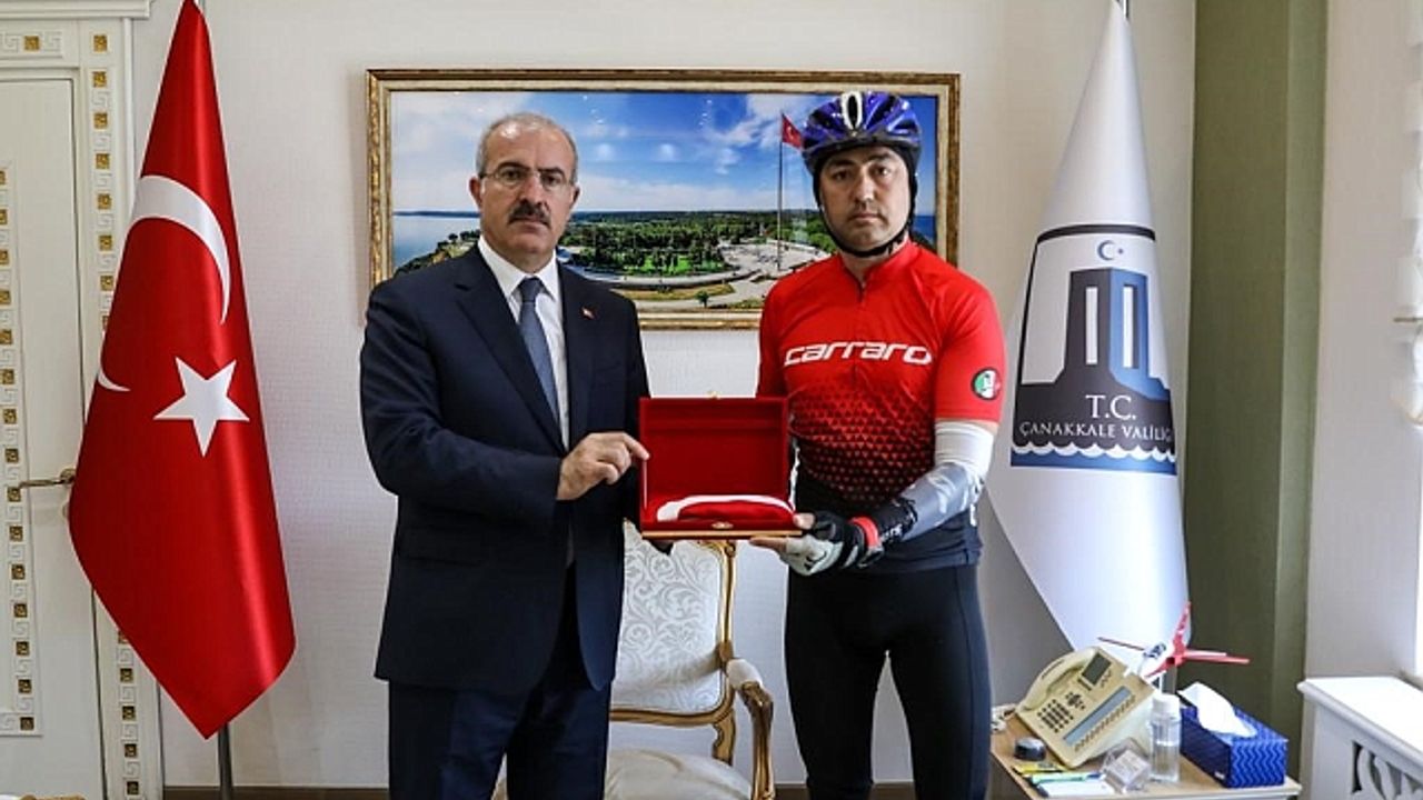 Bisikleti ile 106 yıl sonra aynı güzergahtan Türk bayrağını Samsun''a ulaştıracak