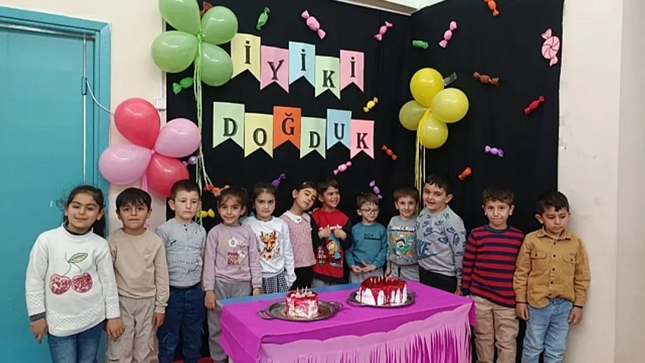 Diyadin''de miniklere ortak doğum günü sürprizi
