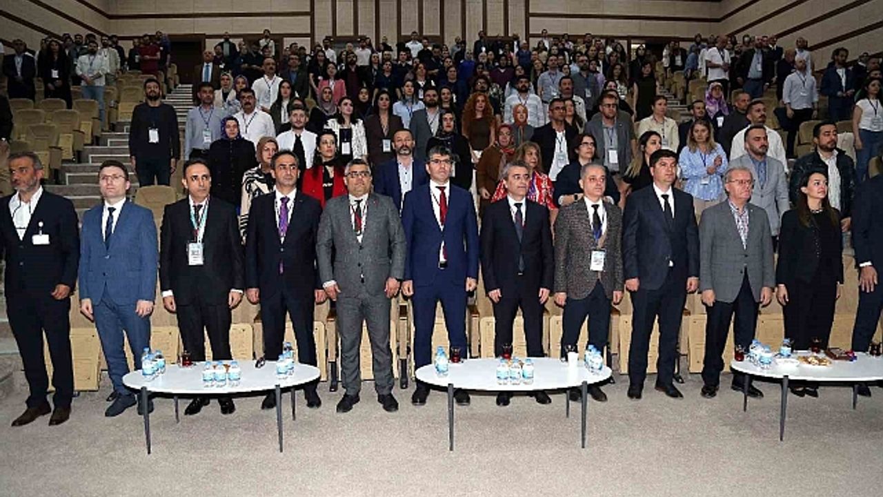 Erzurum''da "Beyin ölümü tespiti ve donör bakımı farkındalık" sempozyumu düzenlendi