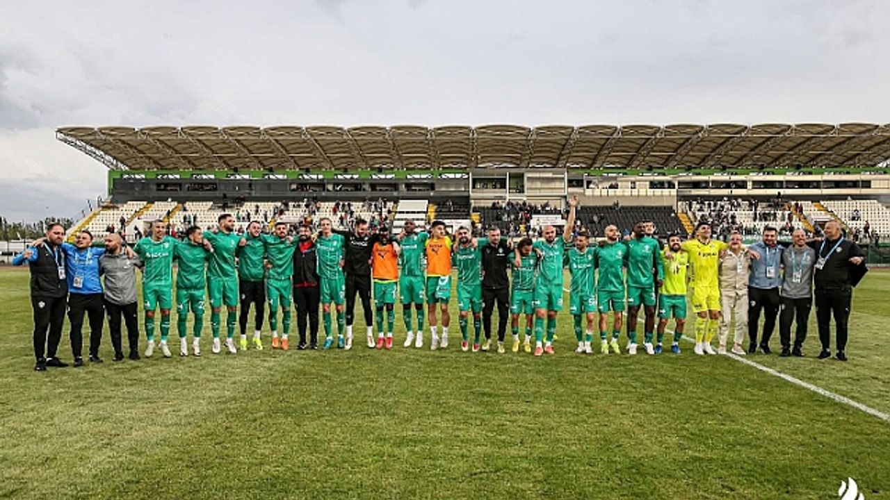 Evimizde Gibi Olmalı: Iğdır FK, İstanbul''da Play-Off İçin Sahaya Çıkıyor!