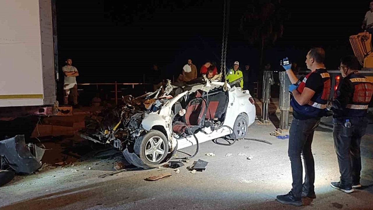 Mersin''deki feci kazada ölenlerin kimlikleri belirlendi