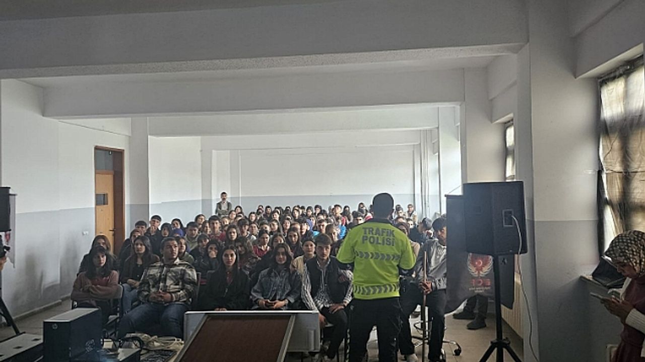 Terörle Mücadele Şube Müdürlüğünden Öğrencilere Eğitim