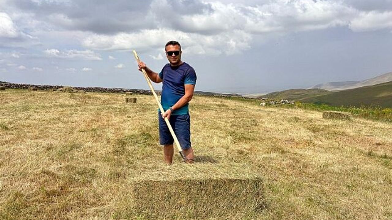Iğdır''da Ot Balyası Fiyatları Yükselişte: Hayvancılığın Merkezi Iğdır''da  Çiftçinin Yüzü Güldü