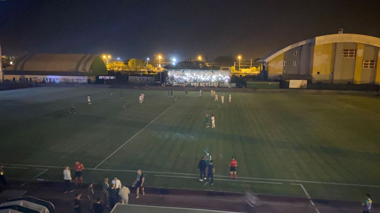 Iğdır Gençlik Spor Müdürlüğü Sınıfta Kaldı: Maçta Elektrikler Kesildi