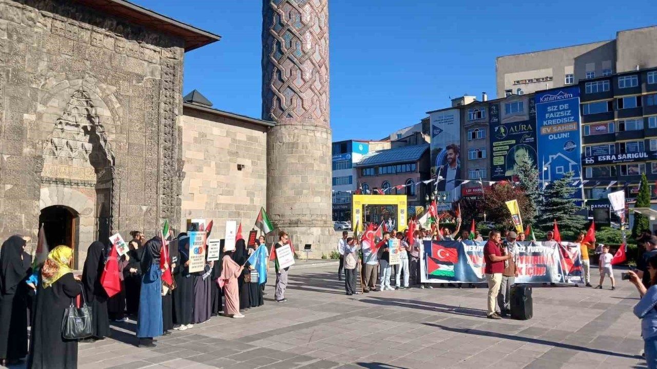 Hekim ve sağlıkçıların Erzurum"daki 93 haftalık sessiz yürüyüşü sürüyor