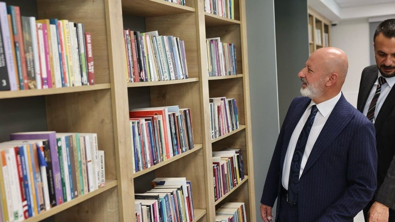 Başkan Çolakbayrakdar"dan Kayseri"ye Türkiye"nin 'en görkemli" kütüphanesi
