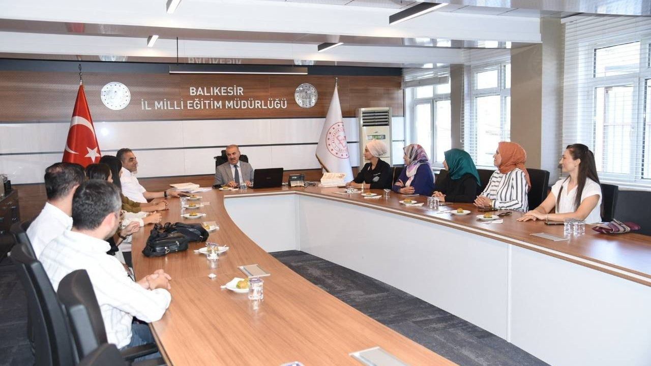 Balıkesir"de yapay zekâ destekli öğretmen eğitimi başlıyor