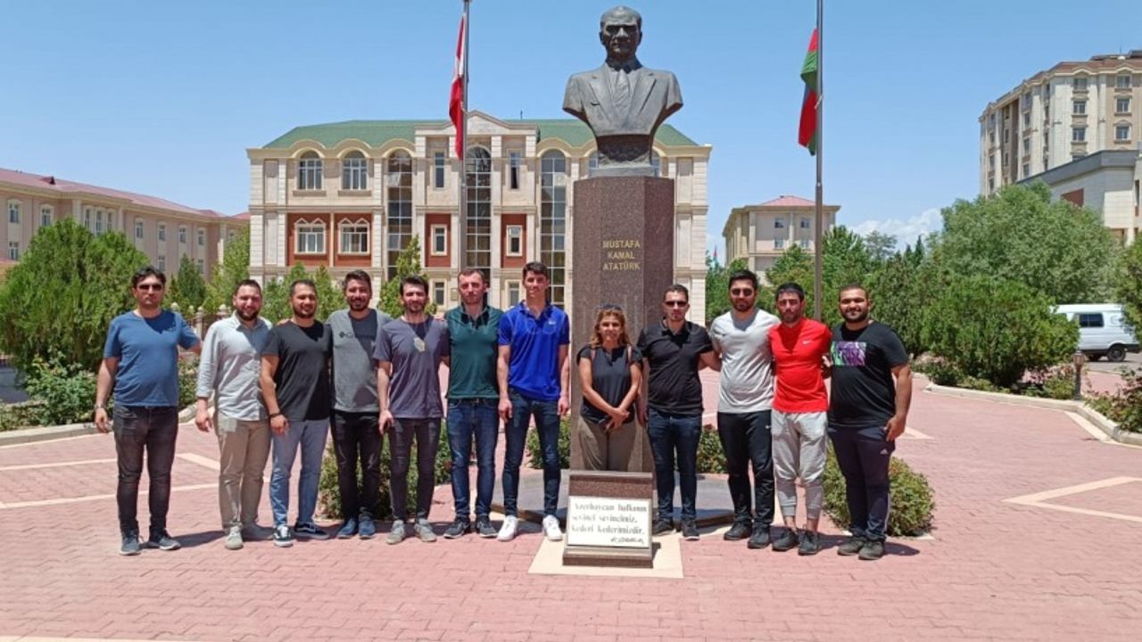 Araz Doğa Sporları ve Kültür Kulübü Azerbaycan''ın 104 Kurtuluşunu kutladı