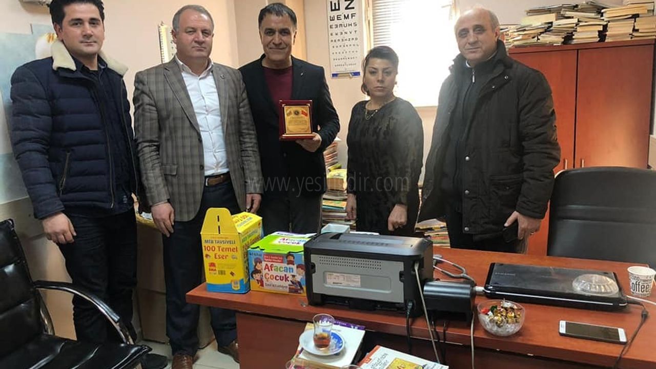 ASİMDERDEN DR KUMA PLAKET