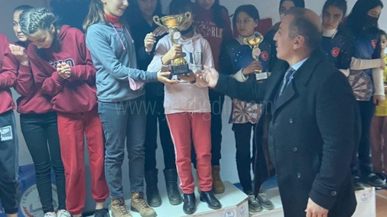 Okul Sporları Yıldız Kızlar Dart Turnuvası Sona Erdi