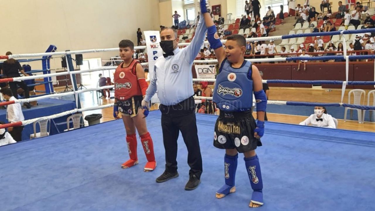 IĞDIR MUAY THAİNİN MADALYALI YILDIZLARI