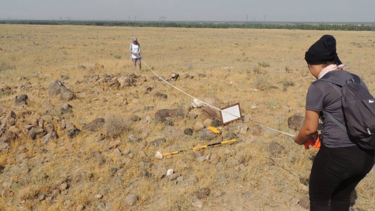 5 bin yıllık kurgan mezarlığı 1derece arkeolojik sit alanına dönüştürüldü