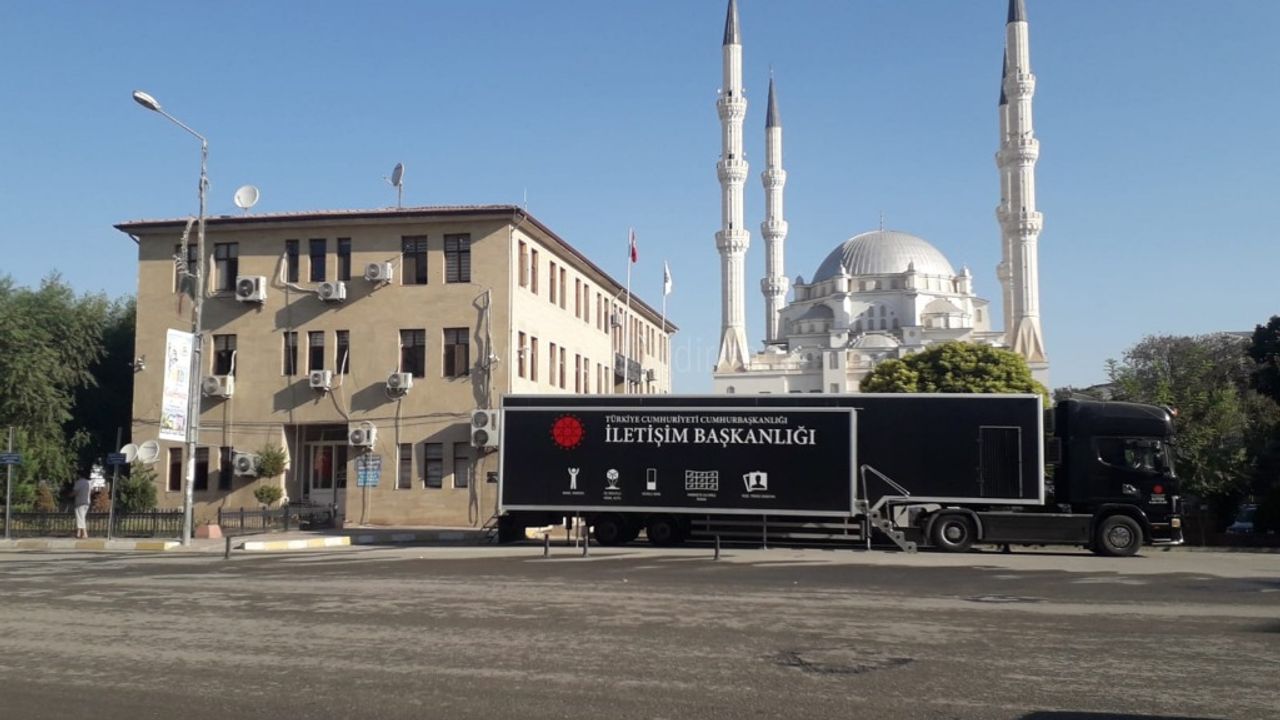 Cumhurbaşkanlığı İletişim Başkanlığı Dijital Tırı Iğdırda ziyarete açıldı