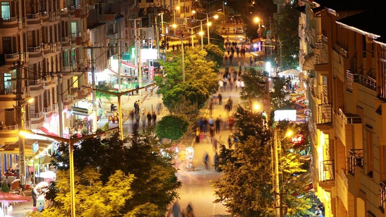 VALİ YOLUNDA GECE SAAT 2400dan SONRA İŞ YERLERİNİN KAPATILMASI DOĞRU BİR KARAR MI