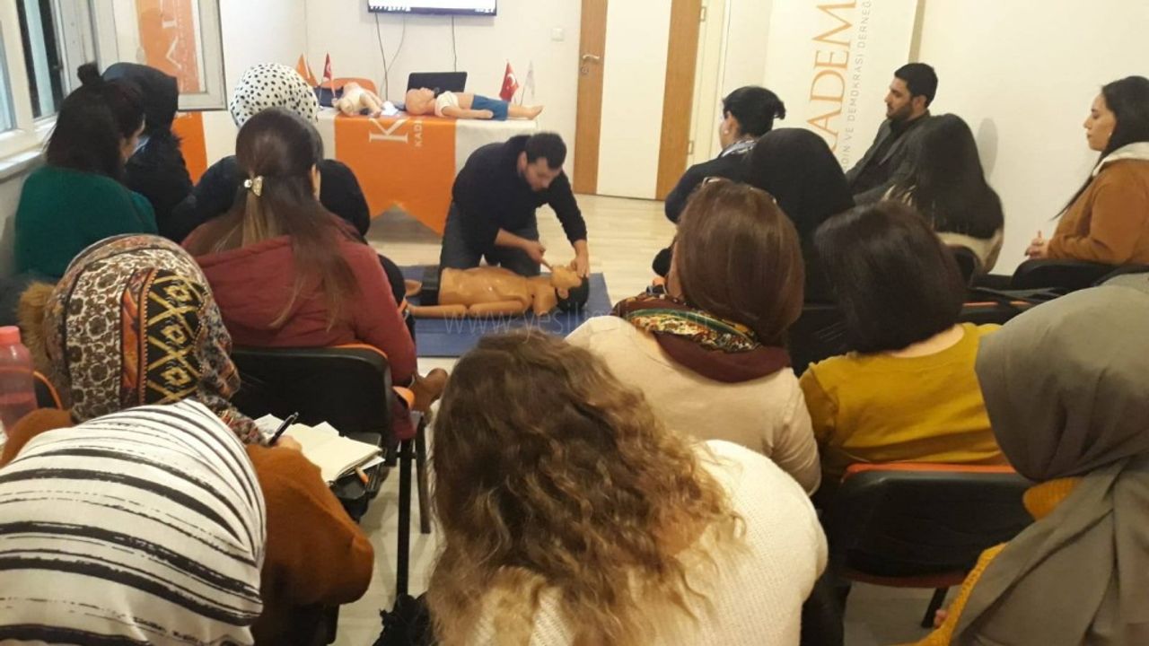 İlk Yardım eğitimi düzenledi