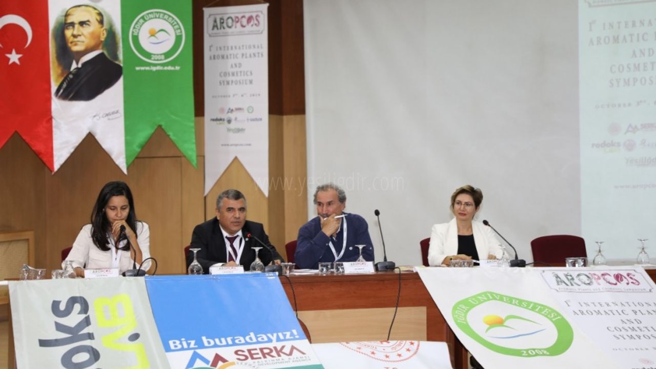 1 Uluslararası Aromatik Bitkiler ve Kozmetik  Sempozyumu Sona Erdi