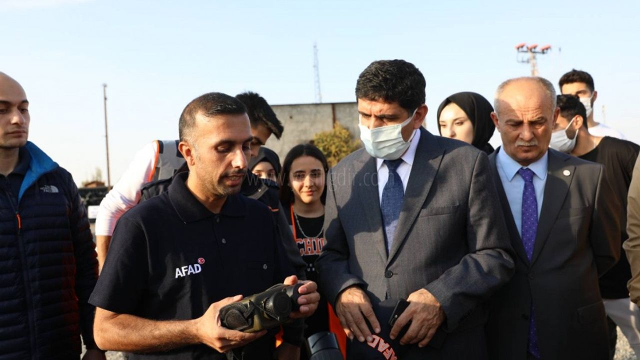 Rektör Alma Sivil Savunma Ve İtfaiyecilik Programı Öğrencilerini Ziyaret Etti